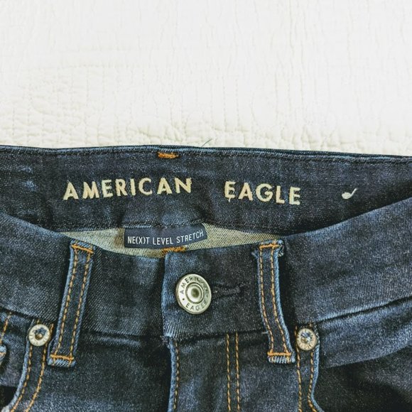 American Eagle Curvy Hi-Rise Shortie cutoff denim shorts - Size 2 - Picture 5 of 10